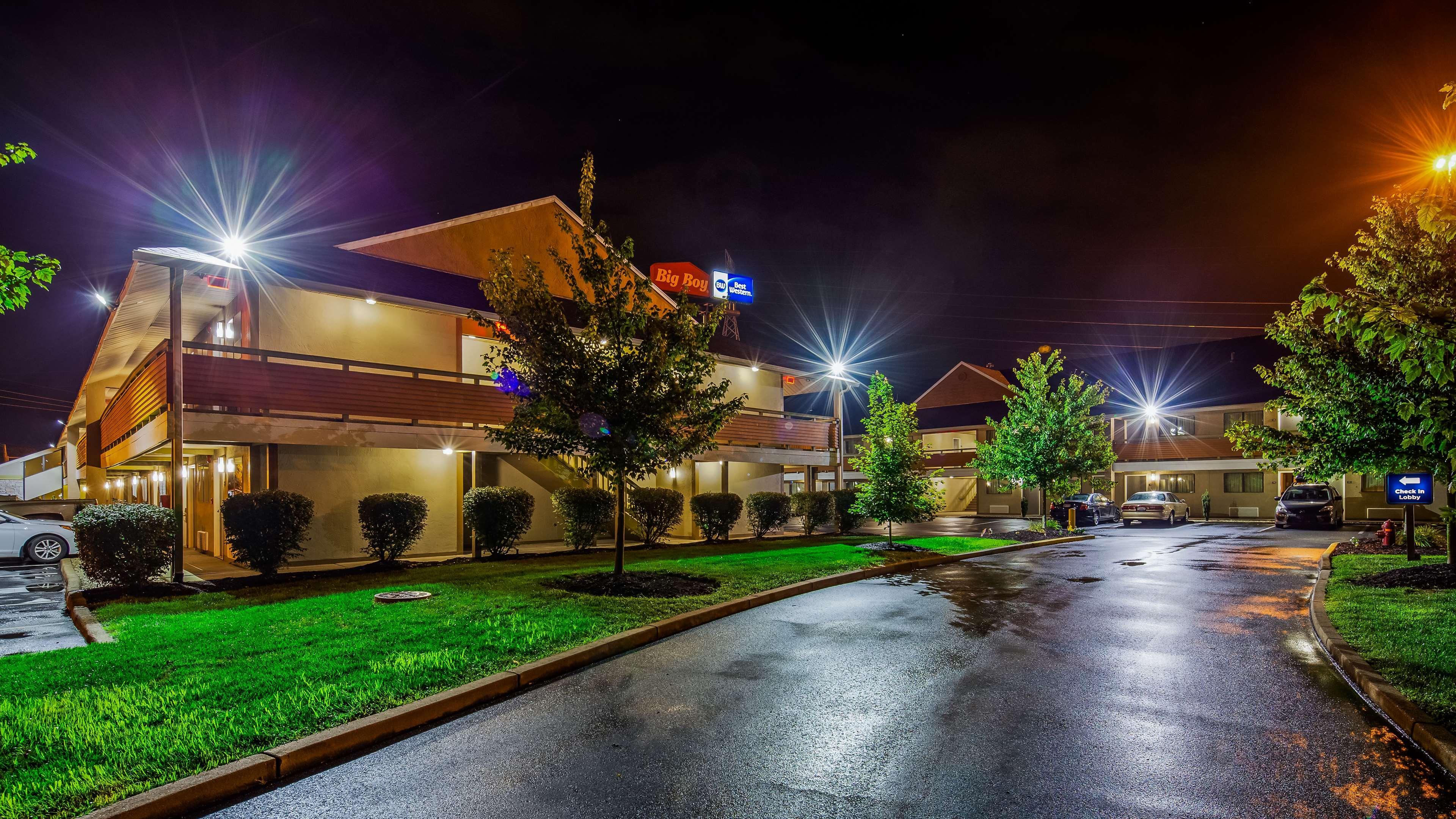 Best Western Clermont Cherry Grove Exterior photo